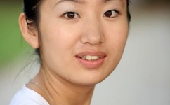 曝谢霆锋9.4亿给2子